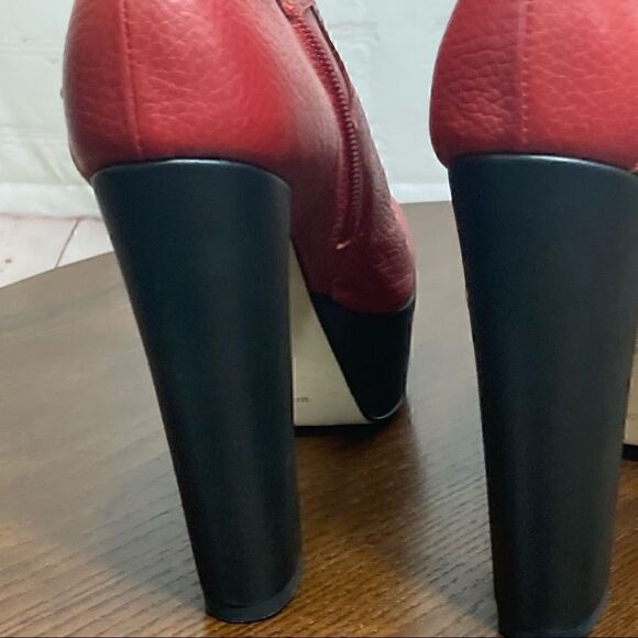 37 (7) MOSCHINO Love MOSCHINO Leather Platform boots EUC - Picture 8 of 12